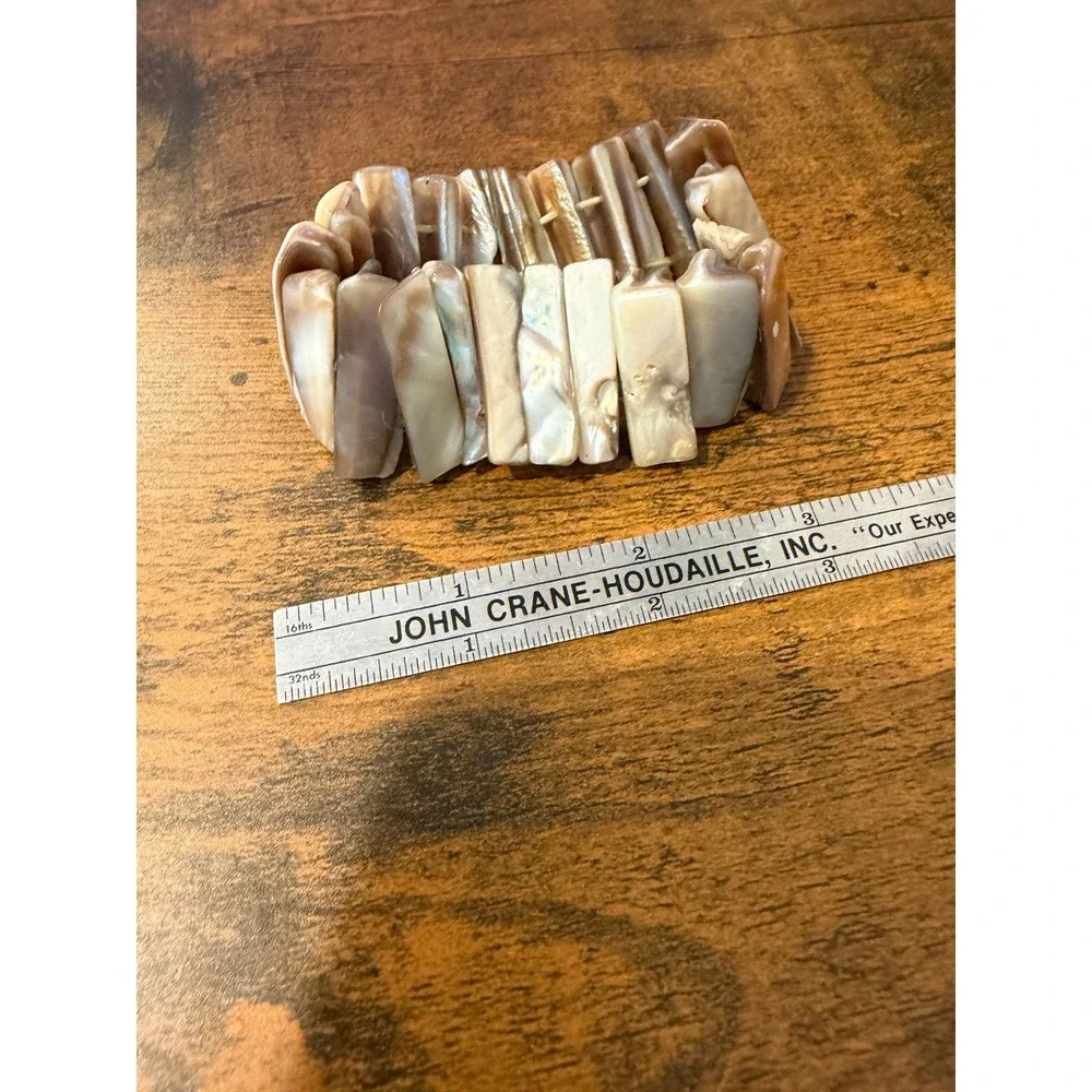 Natural Mother of Pearl‎ Shell Stretch Bracelet Iridescent Boho Tile Cream Tan
